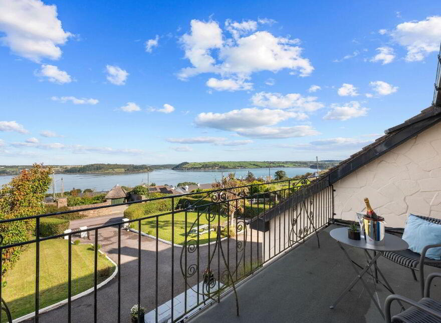 Harbour Vista, Church Road, Aghada, P25FF83