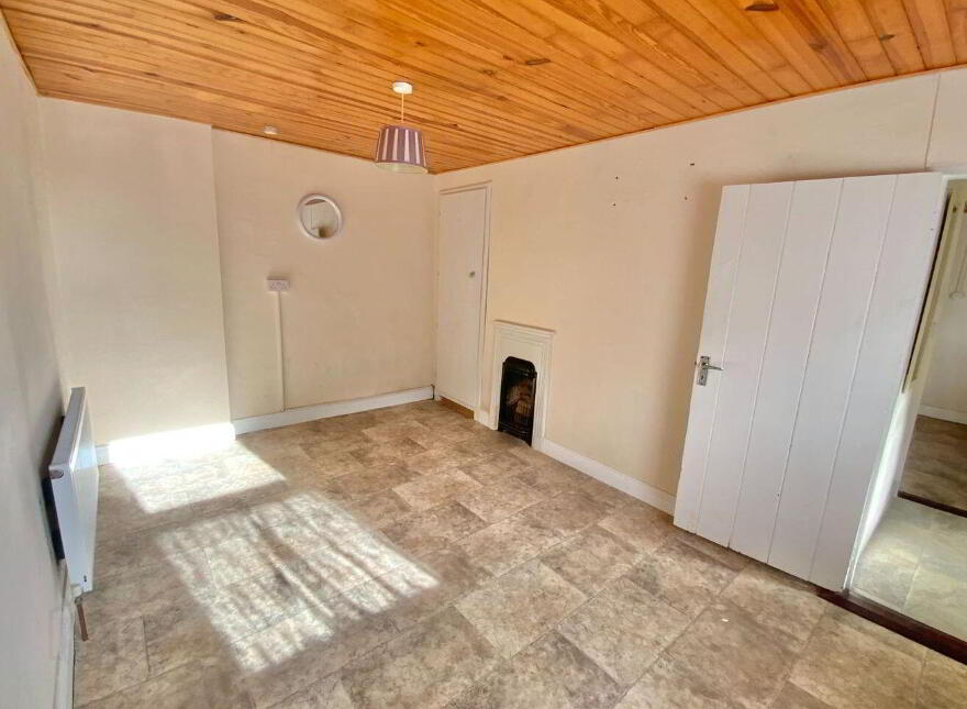 Hillview, Ballinglen, Moyne, Y14NH31