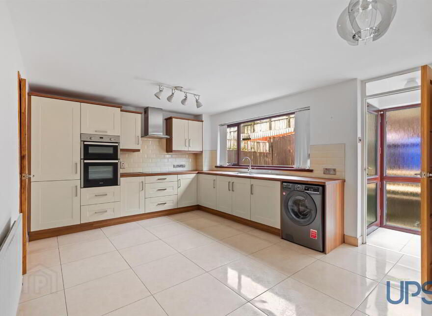 20 Glencolin Drive, Glen Road, Belfast, BT11 8PA