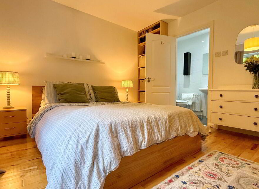 2 Minnowburn Mews, Belfast, BT8 8ST
