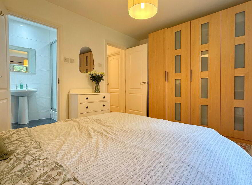2 Minnowburn Mews, Belfast, BT8 8ST