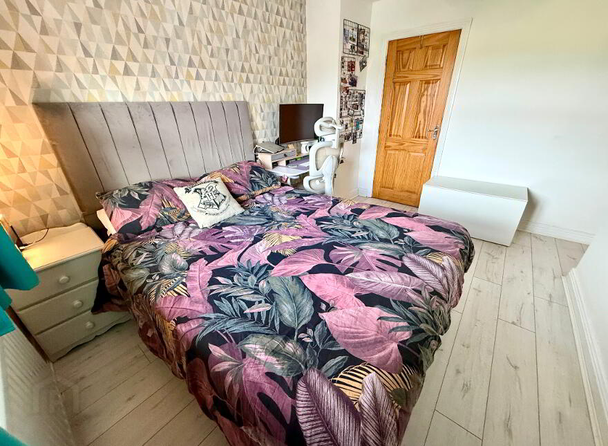2 Ivy Mead Court., Waterside, L'Derry, BT47 3ZH