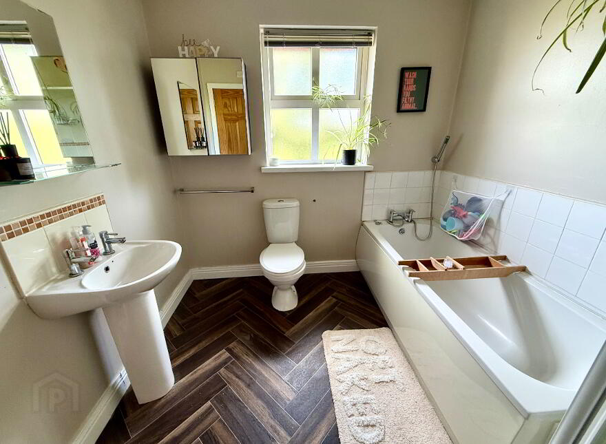 2 Ivy Mead Court., Waterside, L'Derry, BT47 3ZH
