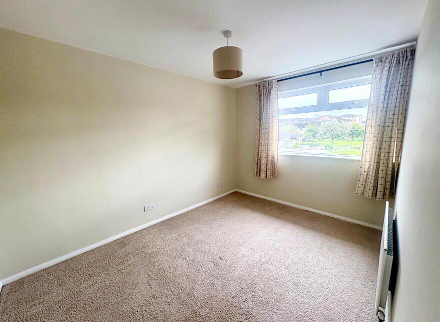 10 Belvoir Close, Belfast, BT8 7PL