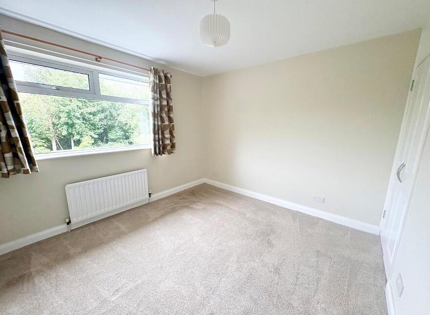 10 Belvoir Close, Belfast, BT8 7PL