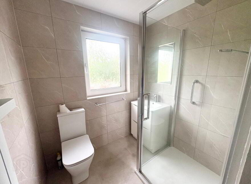 10 Belvoir Close, Belfast, BT8 7PL