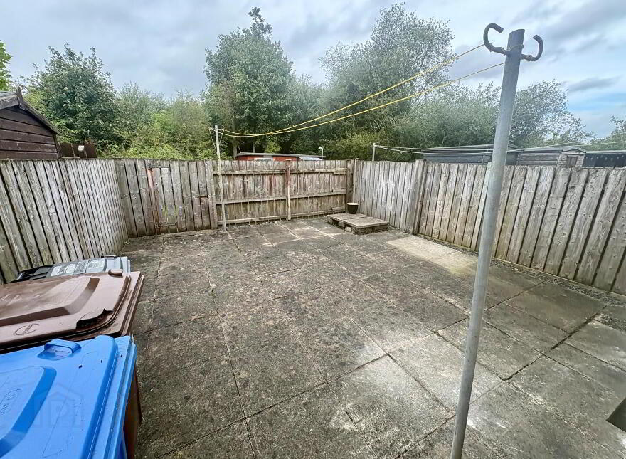 10 Belvoir Close, Belfast, BT8 7PL