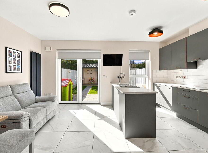 7 Graydon Terrace, Newcastle, Newcastle, D22V6R6
