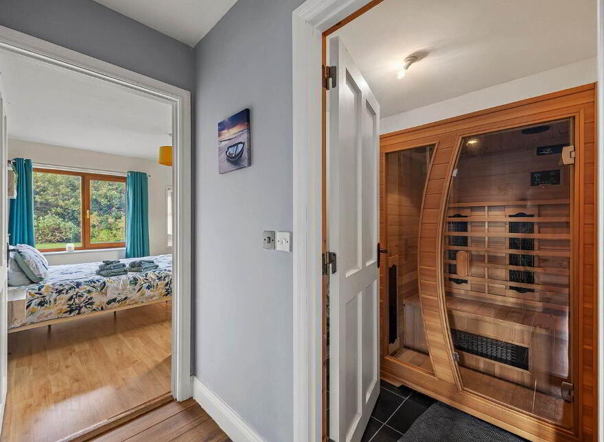 Castle Road House, Dunboy, Castletownbere, P75RW68