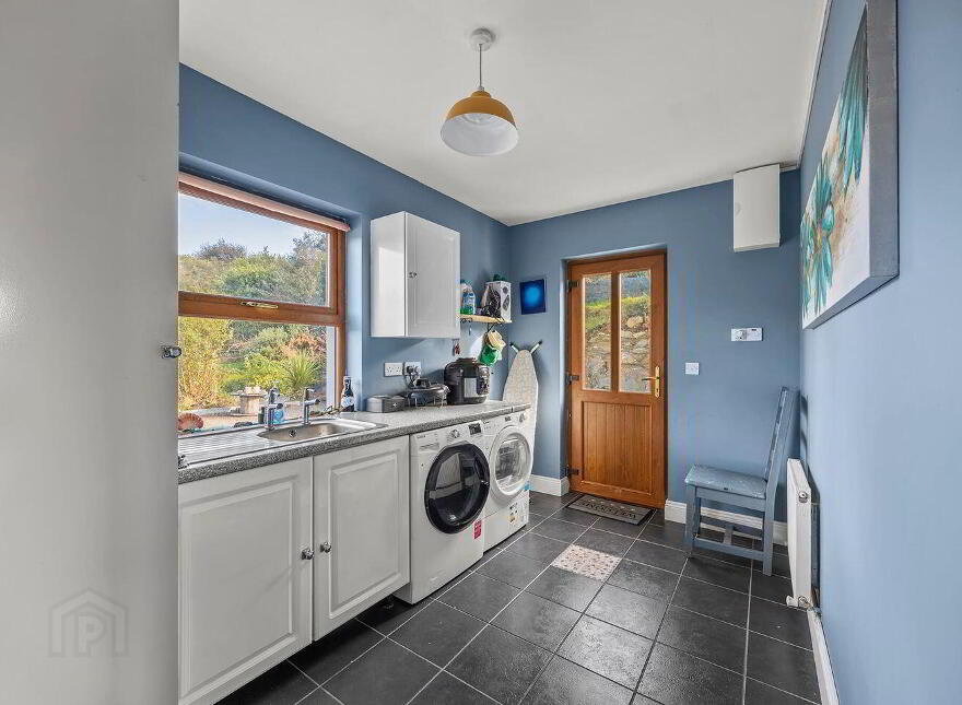 Castle Road House, Dunboy, Castletownbere, P75RW68