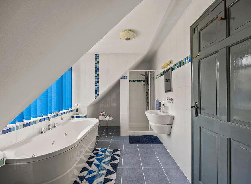 Castle Road House, Dunboy, Castletownbere, P75RW68