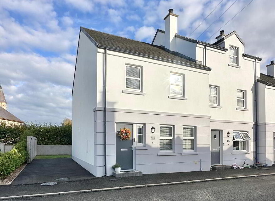 10 Crawfords Close, Portglenone, BT44 8FB