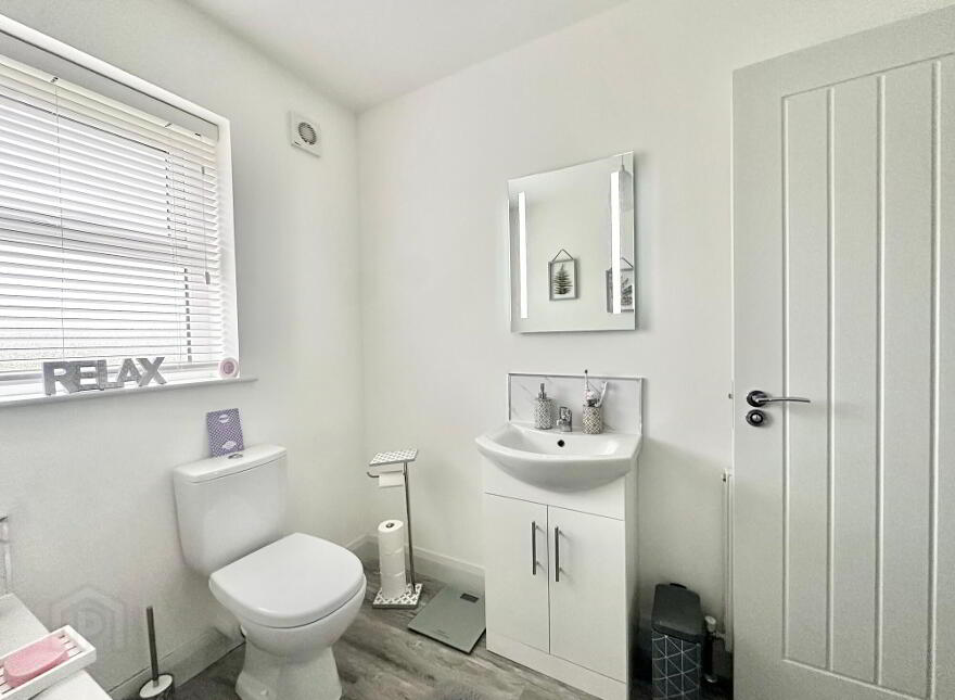 10 Crawfords Close, Portglenone, BT44 8FB
