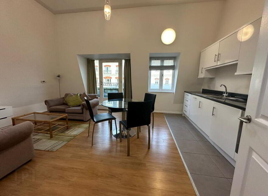Apt 422, 10 Edward Street, Belfast, BT1 2LL