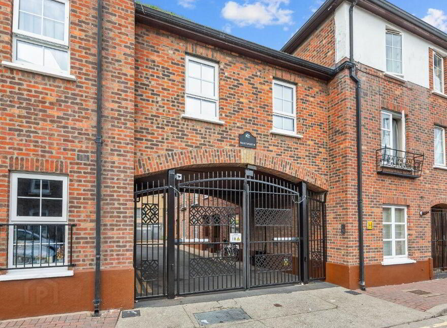 1 Wentworth, Eblana Villas, Grand Canal Dock, Grand Canal Dock, D02N290