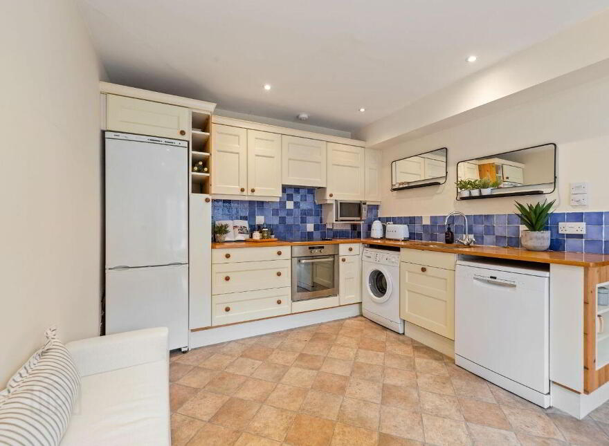 1 Wentworth, Eblana Villas, Grand Canal Dock, South Dublin City, D02N290