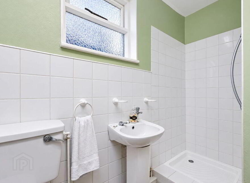 1 Oakwood Avenue ( Plus Granny Flat), Glasnevin, Glasnevin, D11E209