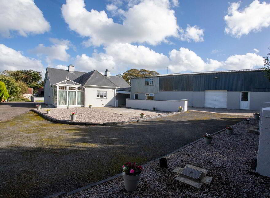 Lissanearla, Abbeydorney, V92N297