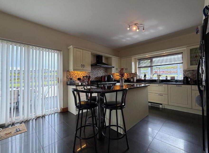 Currinah, Carracastle, Ballaghaderreen, F45E403