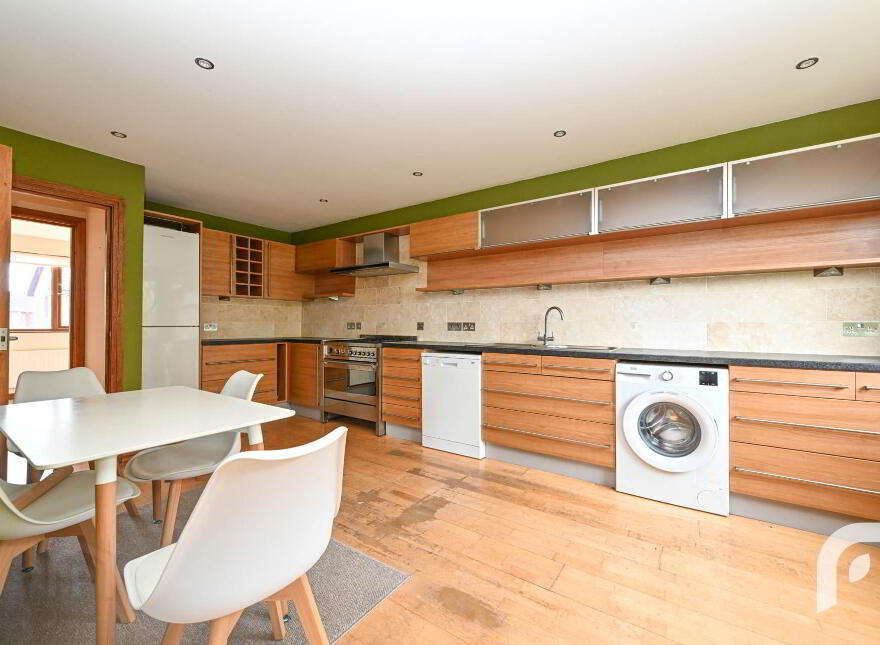 10 Spinnaker Court, Shore Road | Jordanstown, Newtownabbey, BT37 0FL