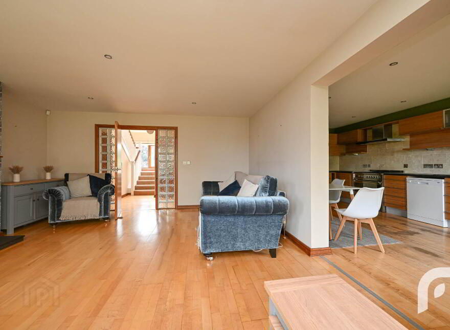 10 Spinnaker Court, Shore Road | Jordanstown, Newtownabbey, BT37 0FL