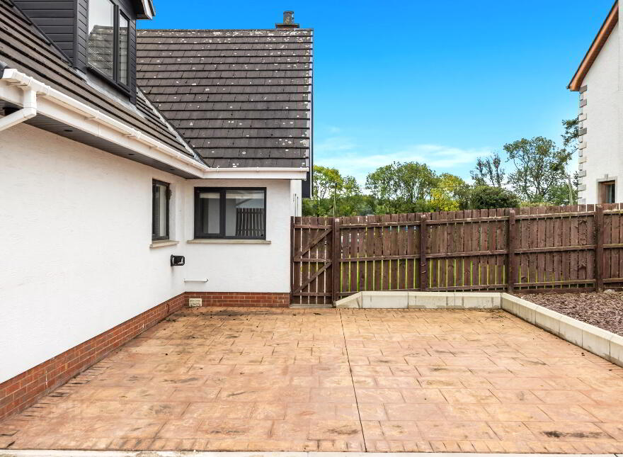 76a Dromore Road, Royal Hillsborough, BT26 6HU