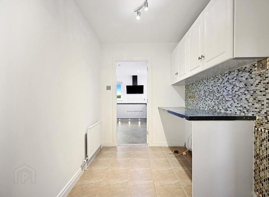 76a Dromore Road, Royal Hillsborough, BT26 6HU