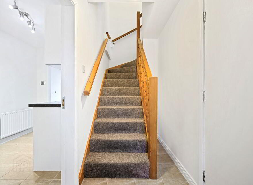 76a Dromore Road, Royal Hillsborough, BT26 6HU