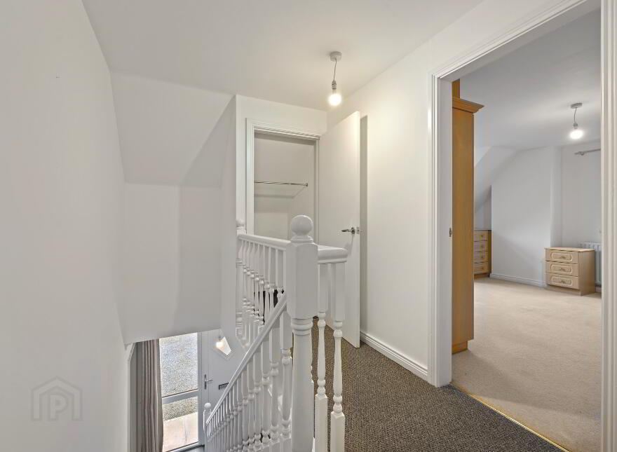 76a Dromore Road, Royal Hillsborough, BT26 6HU