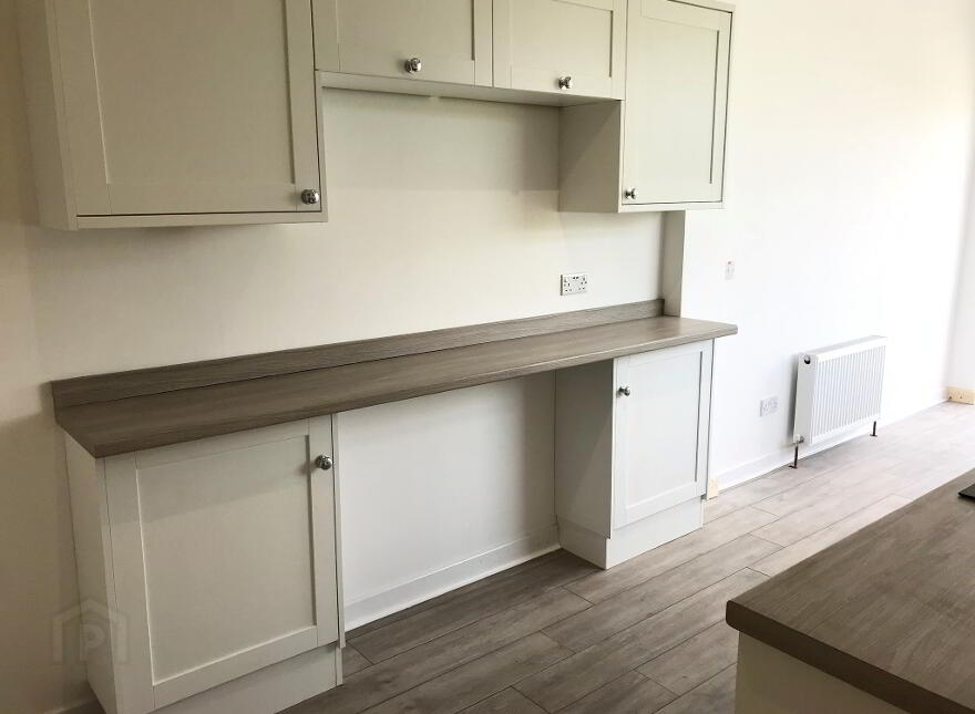 91 Belfast Road, Carrickfergus, BT38 8BY