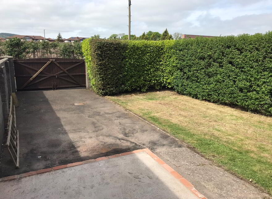 91 Belfast Road, Carrickfergus, BT38 8BY