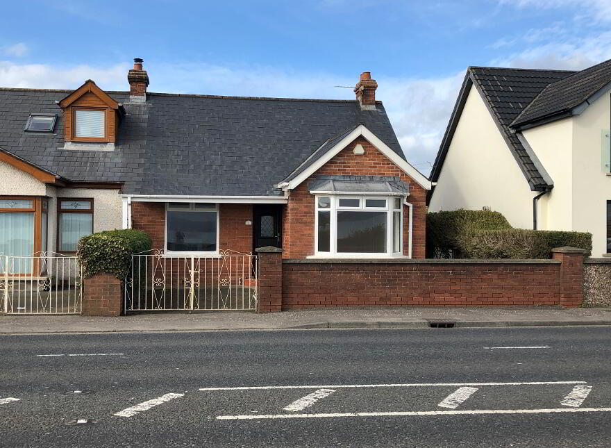 91 Belfast Road, Carrickfergus, BT38 8BY