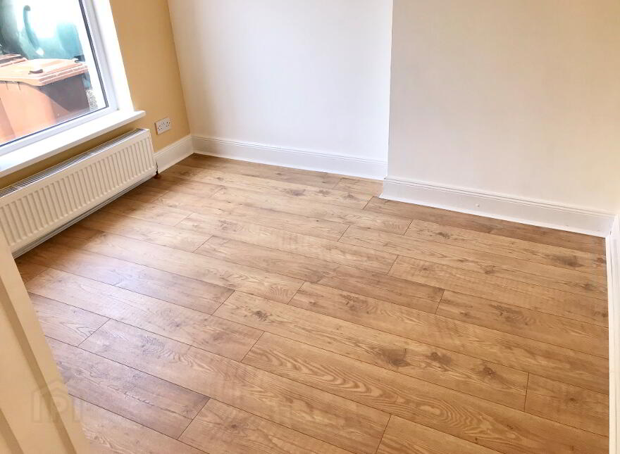 91 Belfast Road, Carrickfergus, BT38 8BY