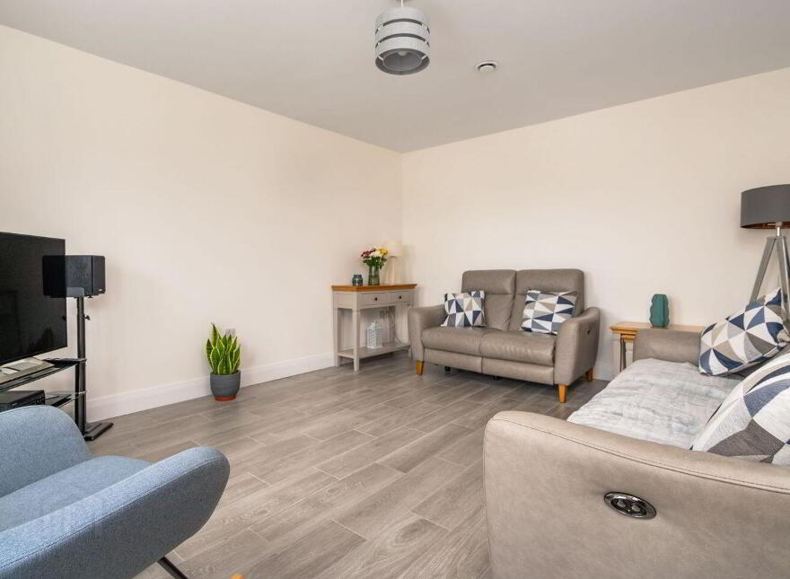 9 Churchlands, Manorcunningham, F92NP27