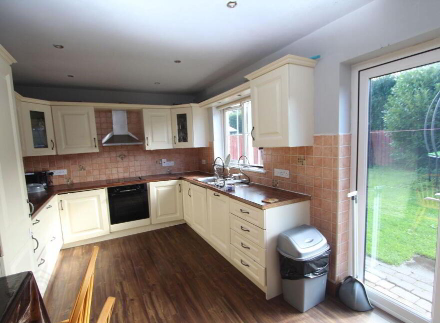 21 Knockroe Glen, Clones Road, Monaghan, H18Y678