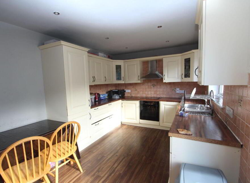 21 Knockroe Glen, Clones Road, Monaghan, H18Y678