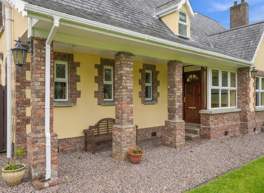 Oak Lodge, 10 Holly Park Road, Killinchy, BT23 6SN