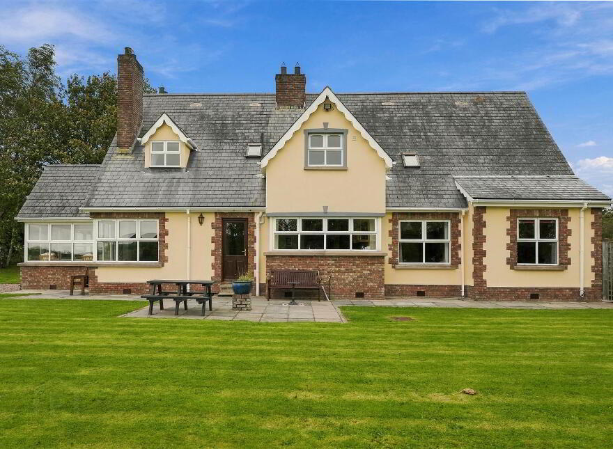 Oak Lodge, 10 Holly Park Road, Killinchy, BT23 6SN