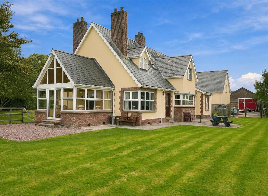 Oak Lodge, 10 Holly Park Road, Killinchy, BT23 6SN