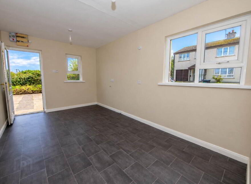 14 Glenview Park, Ballybofey, F93C9X7
