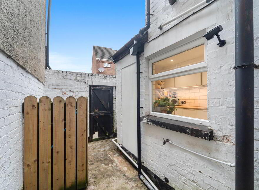 85 Dunraven Avenue, Belfast, BT5 5JS