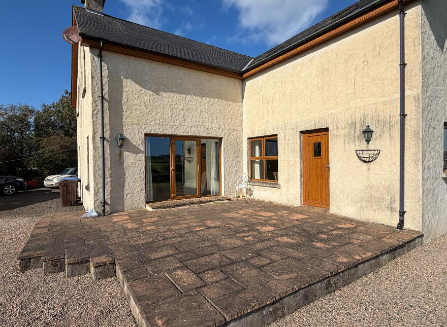 49 Ballyclogh Road, Bushmills, BT57 8UZ