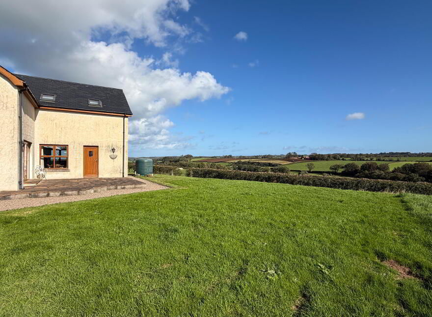 49 Ballyclogh Road, Bushmills, BT57 8UZ