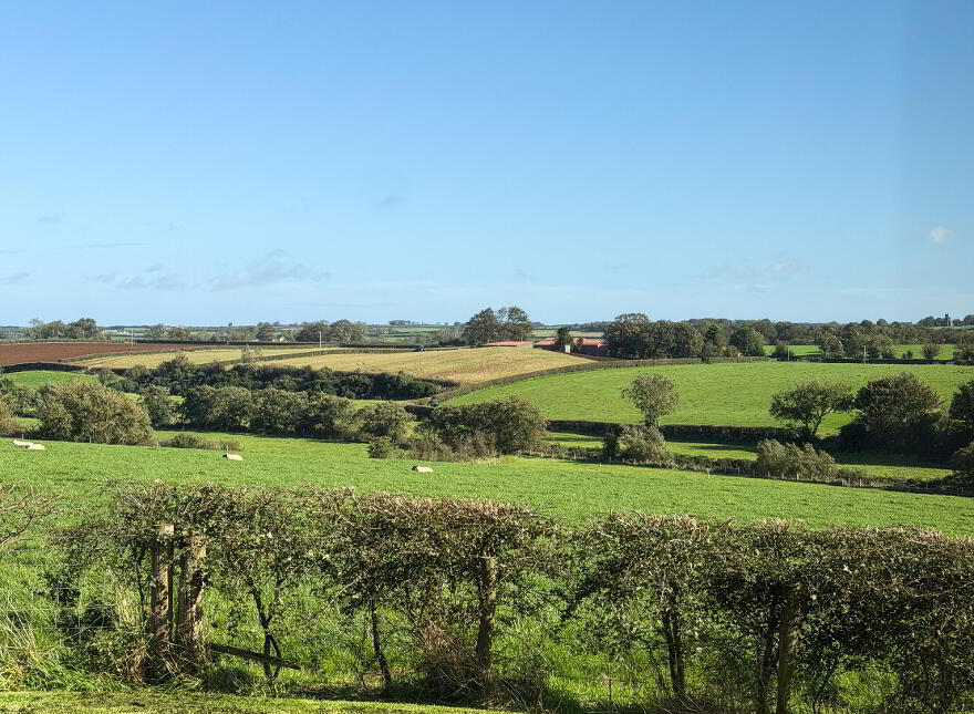 49 Ballyclogh Road, Bushmills, BT57 8UZ