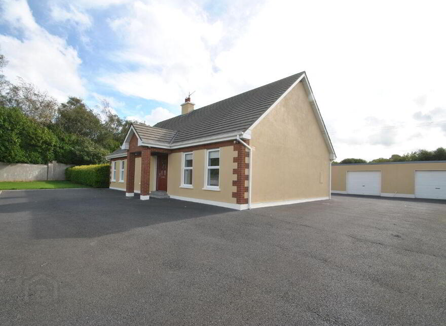 Carrig Road, Parkmore, Roscrea, E53CY99