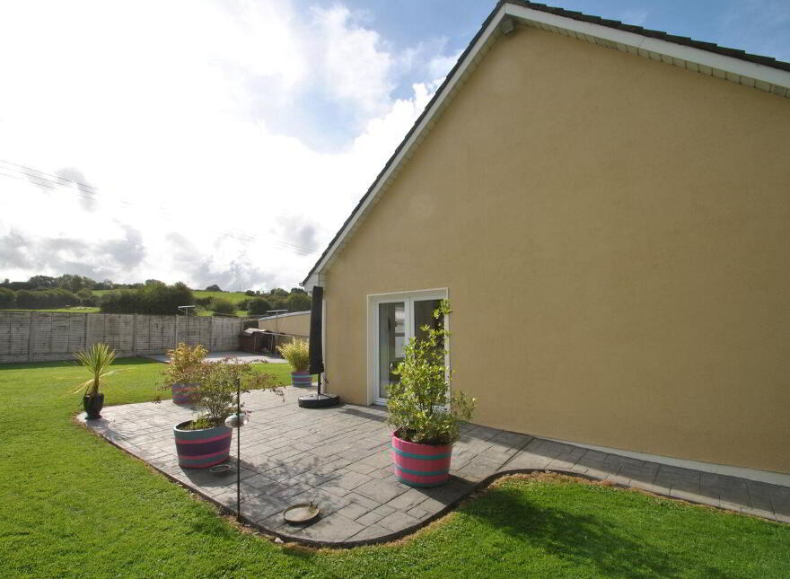 Carrig Road, Parkmore, Roscrea, E53CY99