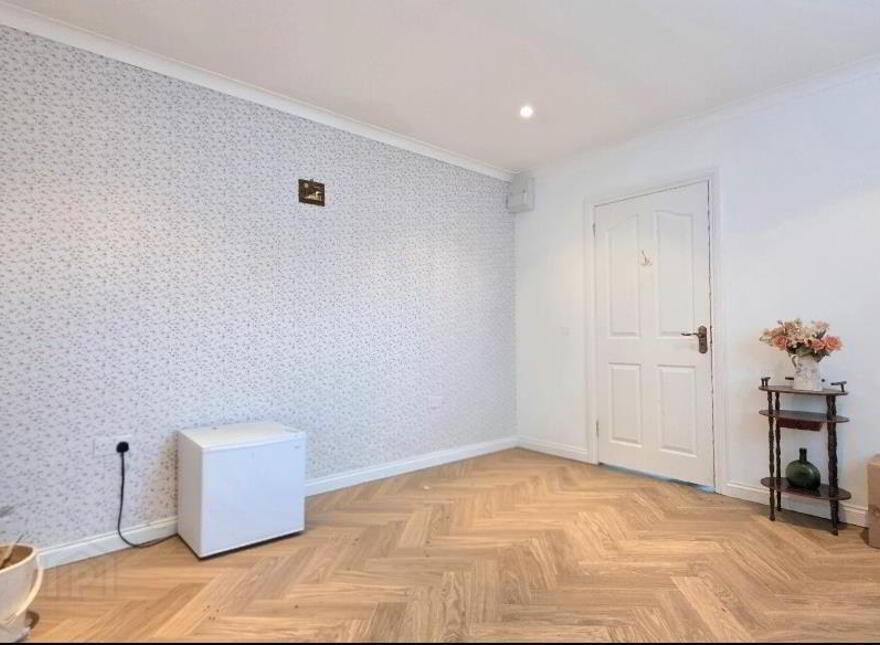 7 Hillview Green, Carrickfergus, BT38 8YX