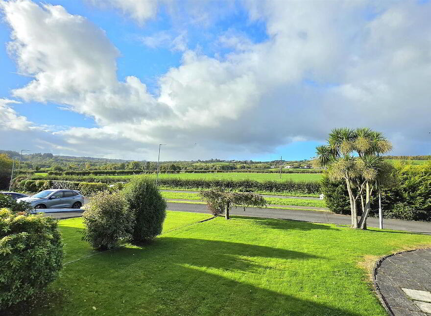 7 Hillview Green, Carrickfergus, BT38 8YX