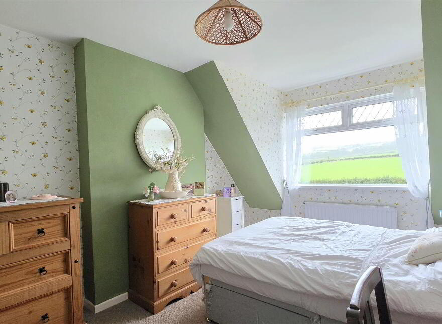 7 Hillview Green, Carrickfergus, BT38 8YX
