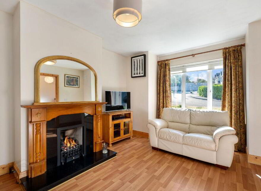 1 The Crescent, Dun Eala, Duntahane, Fermoy, P61H324